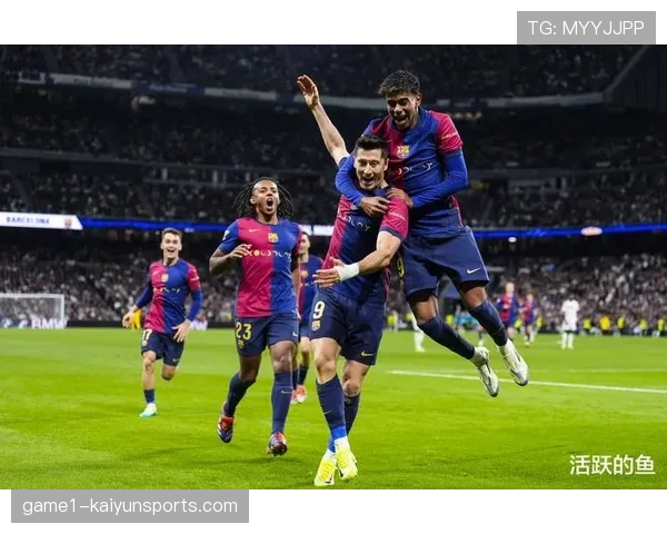 西甲球员集体静默抗议引发全球关注掀起体育界对言论自由的热议